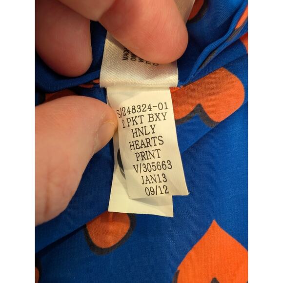 Gap Blue Red Heart Print Button Down Shirt XS Long Sleeve Recycled Polyester Top - Picture 7 of 7